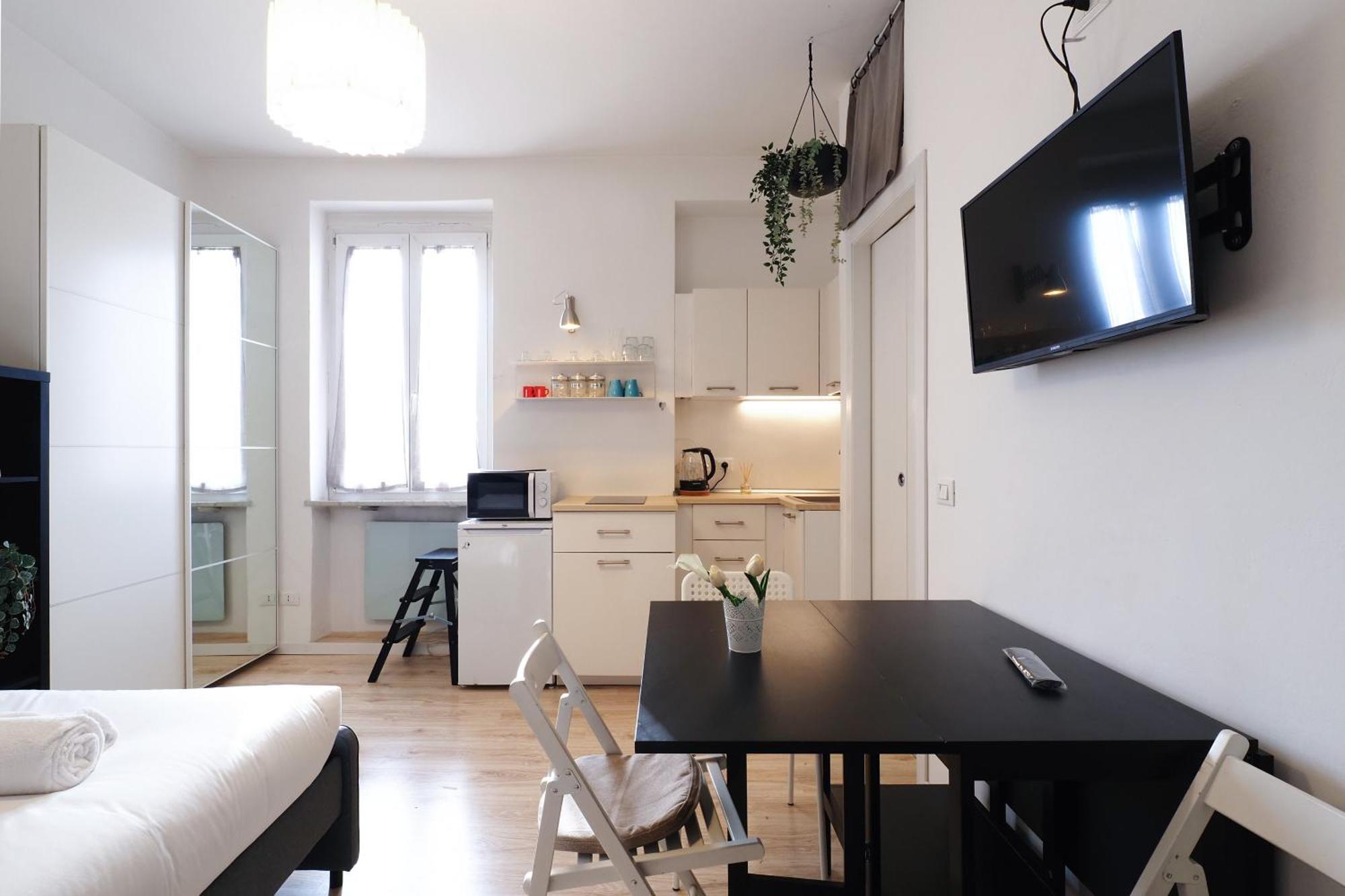 Appartamento Primopiano - Meda 51 Milano Esterno foto