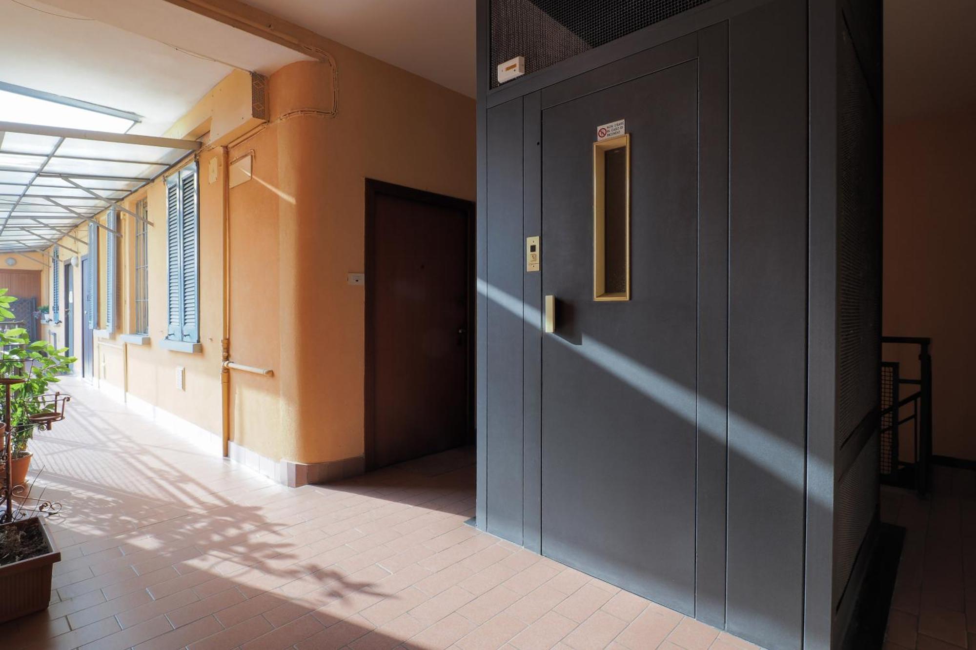 Appartamento Primopiano - Meda 51 Milano Esterno foto